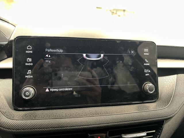 Skoda FABIA 1.0 TSI 95pk Selection · Airco · Apple/Android Car Play · P-Sensoren · Cruise Control · Getint Glas · 15'' Inch · Garantie t/m 13-10-2028 of 100.000km