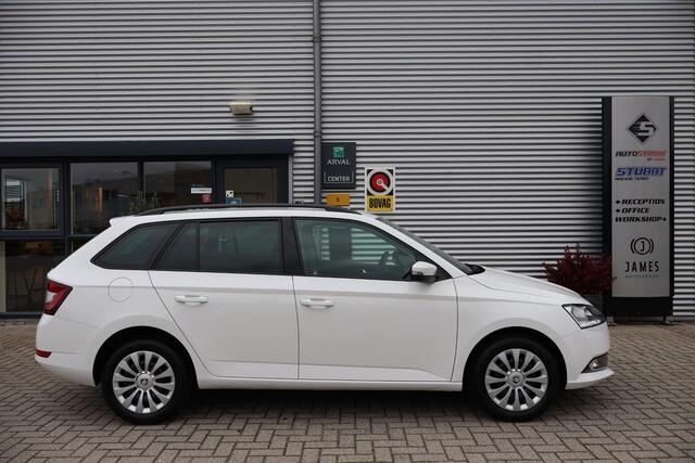 Skoda FABIA Combi 1.0 TSI Ambition 1e Eigenaar | Dealer Onderh | NL-Auto | BTW | Trekhaak | Carplay | Navi via App | Full Led | Bots Systeem | Cruise | PDC | DAB