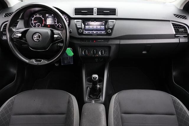 Skoda FABIA Combi 1.0 TSI Ambition 1e Eigenaar | Dealer Onderh | NL-Auto | BTW | Trekhaak | Carplay | Navi via App | Full Led | Bots Systeem | Cruise | PDC | DAB