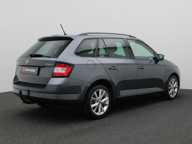 Skoda FABIA Combi 1.0 TSI Clever 95PK Trekhaak, Stoelverwarming, Climate control, Cruise control, Parkeersensoren achter, Navi, 16" LM Velgen