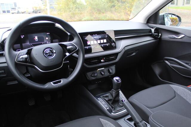 Skoda FABIA 1.0 TSI Essence | Rijklaar | Trekhaak | Parkeersens. | Apple/Android | LED | Bluetooth | NL-auto