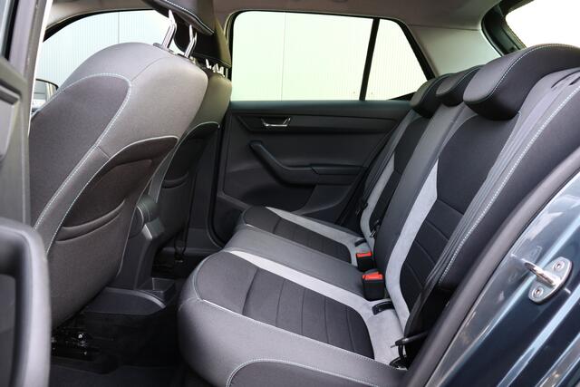 Skoda FABIA 1.0 Joy | Stoelverwarming | Cruise Control | Climate Control | DAB+ | Lichtmetaal