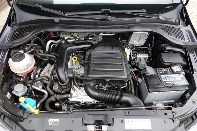 Skoda FABIA 1.0 TSI Drive, zwart, full options! Super mooie auto! Inclusief BTW