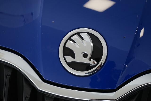 Skoda FABIA 1.0 TSI Ambition | Navi