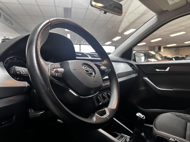 Skoda FABIA Combi 1.0 TSI Active/ 15'' LMV/ Apple + Android/ Airco/ Elek. pakket/ Isofix/ Bluetooth/ Multi. LEDER. Stuur/ Mistl./ PDC/ LED Dagrijverl.