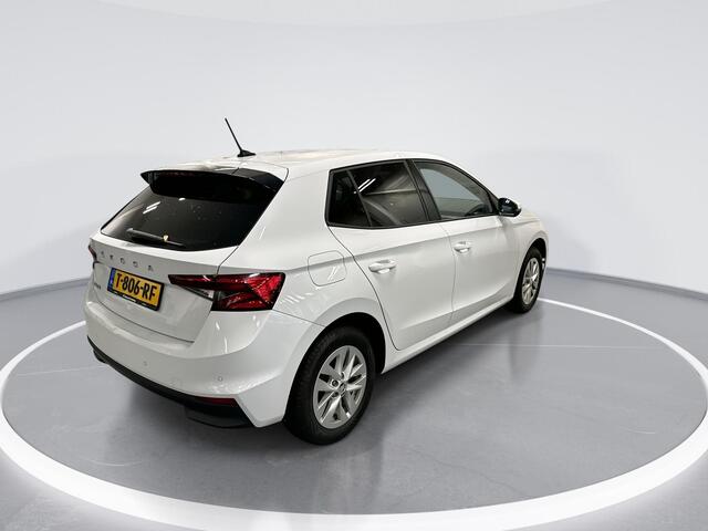 Skoda FABIA 1.0 TSI 95pk Ambition · Apple/Android Car Play · P-Sensoren · Cruise Control · Getint Glas · 15'' Inch · Garantie t/m 21-08-2027 of 100.000km