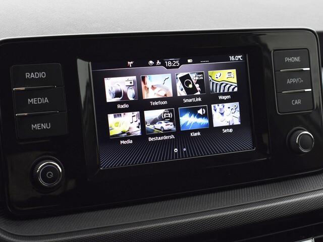 Skoda FABIA 1.0 TSI 110pk DSG Ambition · Apple/Android Car Play · Airco · P-Sensoren · Cruise Control · Getint Glas · 15'' Inch · Garantie t/m 17-10-2027 of 100.000km