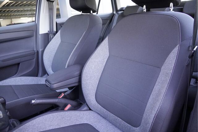 Skoda FABIA Combi 1.0 TSI Business Edition BJ2020 Lmv 16" | Led | Pdc | Navi | Trekhaak | App-Connect | Airco | Cruise control | Getint glas