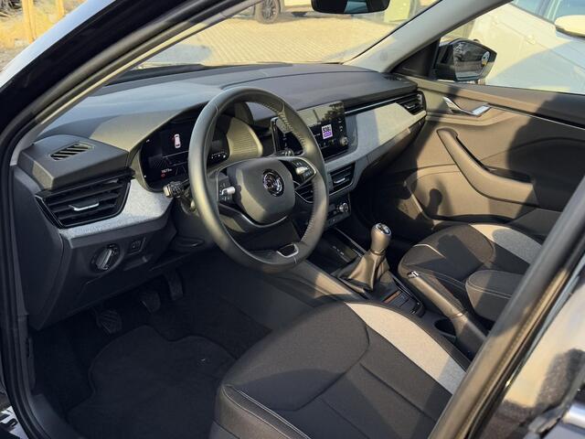 Skoda Kamiq 1.0 TSI Ambition 110pk Facelift | PDC | APP-Navi || ECC