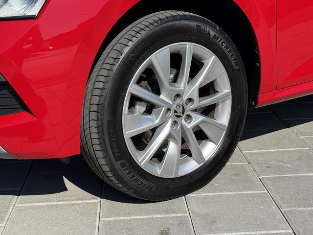 Skoda Kamiq 1.0 TSI Ambition 110pk automaat 17LM | ECC | Camera | Virtual cockpit |