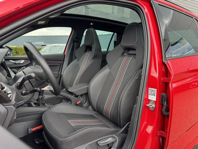 Skoda Kamiq 1.0 TSI 115pk Monte Carlo / Navigatie / Adaptive Cruise Control / Panoramadak / Camera