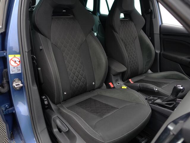 Skoda Kamiq 1.5 TSI ACT Business Editon+ Aut- RS Sport Interieur, Panoramadak, CarPlay, Xenon Led, Dynamic Select, Park Assist