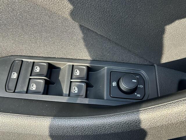 Skoda Kamiq Essence 1.0 TSI 85 kW / 115 PK SUV 6 versn. Hand Technology Pakket | 1500,- euro inruilpremie | Privatelease 359,- PER MAAND!!