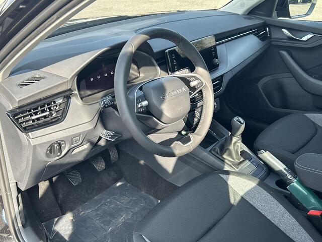 Skoda Kamiq Essence 1.0 TSI 85 kW / 115 PK SUV 6 versn. Hand Technology Pakket | 1500,- Euro Inruilpremie | Privatelease 369,- Per Maand!!