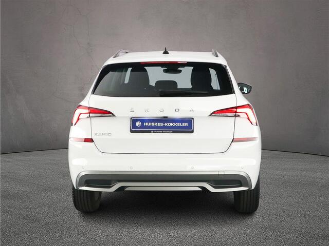 Skoda Kamiq Ambition 1.0 TSI 110pk DSG Automaat Achteruitrijcamera, Cruise control, Parkeersensoren, LED koplampen, Airco, App connect, DAB, Radio, Stoelverwarming