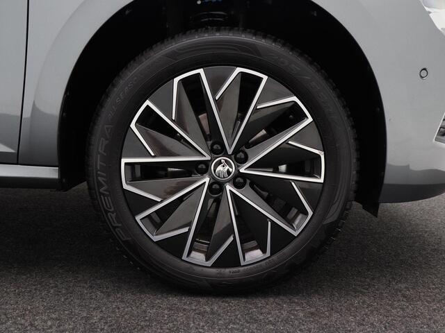 Skoda Kamiq 1.0 TSi 115 Pk Automaat | Trekhaak | Camera | Stoel Verwarming | Elektrische Achterklep | Carplay | Navigatiesysteem | ECC | 17 Inch | 26.420 Km!!