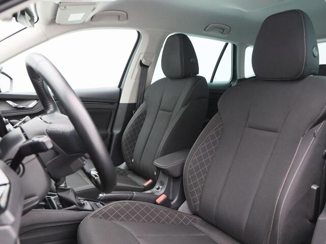 Skoda Kamiq 1.0 TSi 110 Pk Automaat Ambition | Cruise Control | Carplay | Privacy Glass | Sensoren | Camera | Climate Control | 16 Inch | 37.830 Km!!