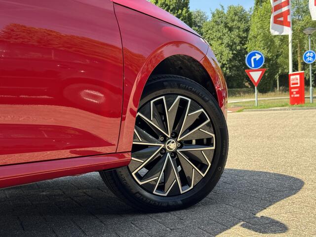 Skoda Kamiq 1.0 TSI DSG 110 pK Sport Business | Panoramadak | Sportstoelen & Sportstuur | CARPLAY | Camera |