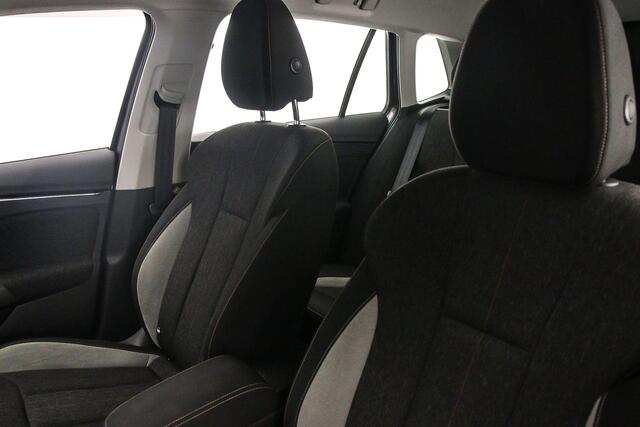 Skoda Kamiq Business Edition 1.0 TSI 110pk DSG Automaat Adaptive cruise control, Achteruitrijcamera, Elektrische achterklep, Stoelverwarming, LED koplampen, Parkeersensoren