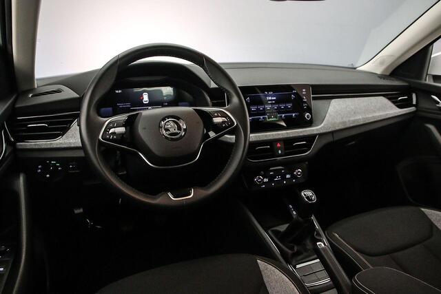 Skoda Kamiq Selection 1.0 TSI 115pk Cruise control, LED koplampen, Airco, DAB, Radio, App connect, Bluetooth, Parkeersensor achter
