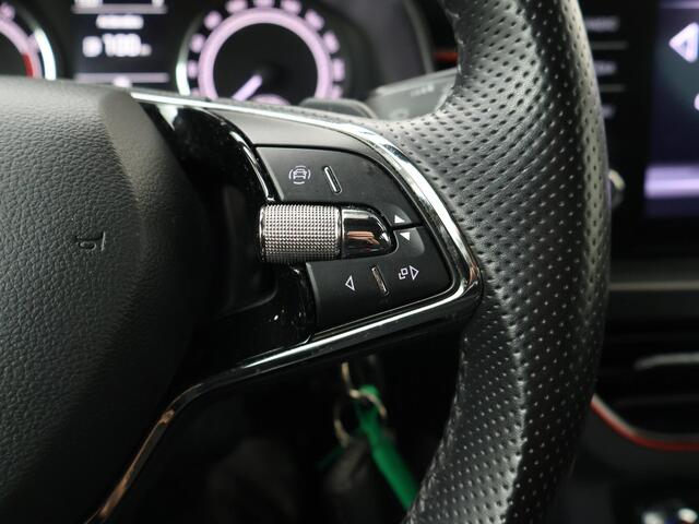 Skoda Kamiq 1.0 TSI Sport Business | 110 PK | Automaat | Trekhaak wegklapbaar | Panoramadak |