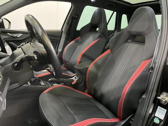 Skoda Kamiq 1.5 TSI Monte Carlo / AUTOMAAT/ ELEKTR. TREKHAAK/ PANO/ DIGITAL DASH/ CRUISE/ LED/ PARK. SENSOREN + CAMERA/ SMARTLINK/ NAVI/ STOEL VERWARM/ CLIMA