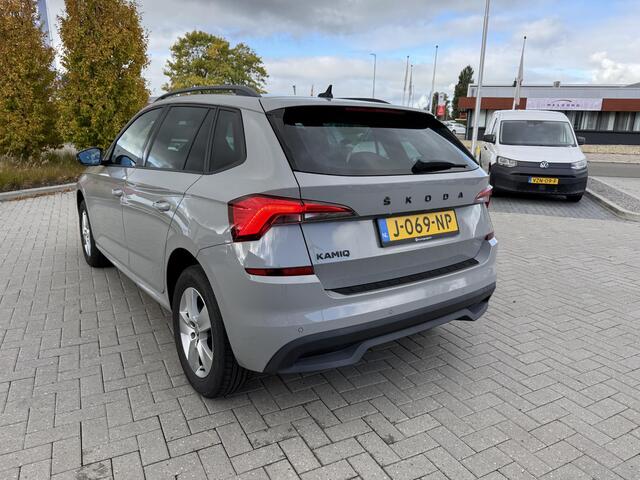 Skoda Kamiq 1.0 TSi 115 Pk Sport Business | LED | Cruise Control | Privacy Glass | Bluetooth | Sensoren Achter | Climate Control | 16 Inch | 72.660 Km!