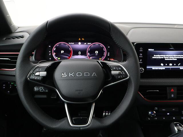 Skoda Kamiq Monte Carlo 1.0 TSI 115 PK DSG Automaat | Trekhaak | Zwart dak | 17" Lichtmetalen velgen | Panoramadak