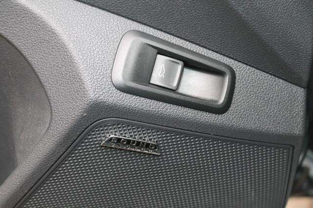 Skoda Kamiq 1.5 TSI ACT BUSINESS EDITION CLIMA CRUISE NAVI TREKHAAK VIRTUAL COCKPIT