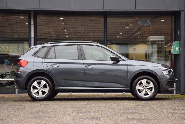 Skoda Kamiq 1.0 TSI 110PK Ambition Automaat DSG | Org. NL | BOVAG Garantie | PDC achter | 16'' Velgen Met All Season Banden | Apple Carplay/Android Auto | Cruise Control | DAB Audio |
