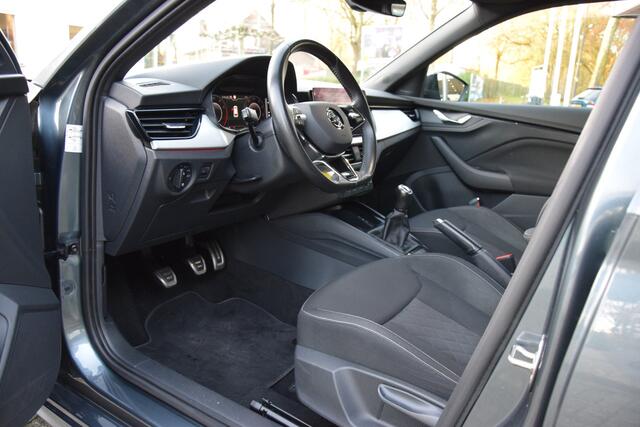 Skoda Kamiq 1.0 TSI Sport Business | Org. NL | BOVAG Garantie | Trekhaak | Virtual Cockpit | Camera + PDC Achter | Navigatie | Cruise & Climate Control | Sportstoelen | Full LED |