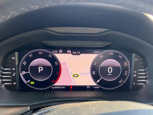 Skoda Kamiq 1.0 TSI DSG Business Edition 18Inch LMV - Virtual dashboard - Keyless entry - Premium audio - Elektrische achterklep - Getinte ruiten - Dealer onderhouden - BJ: 12-2019