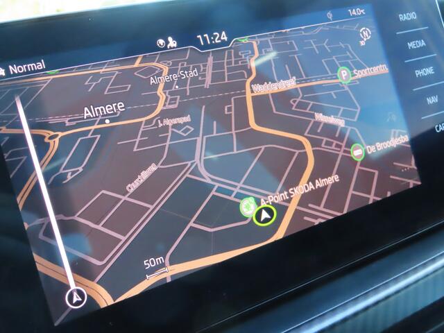 Skoda Kamiq 1.5 TSI ACT Monte Carlo DSG | pano dak | stoelverwarming | adaptive cruise