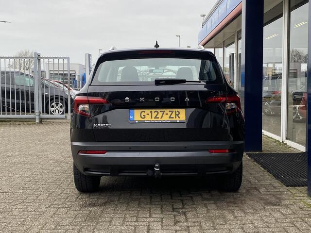 Skoda Karoq 1.0 TSI Business Edition / NL-Auto / 116 PK / 99.000 KM / 1e-Eigenaar / Vol-Leder / Trekhaak / LED-verlichting / Climate Control / Cruise Control / PDC V+A / Radio-Bluetooth-Navi / Carplay & Android auto / Draadloze telefoonlader /
