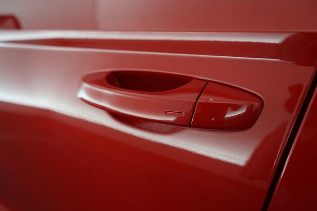 Skoda Karoq 1.5 TSI ACT Sportline Business | Pano | Elek. trekhaak