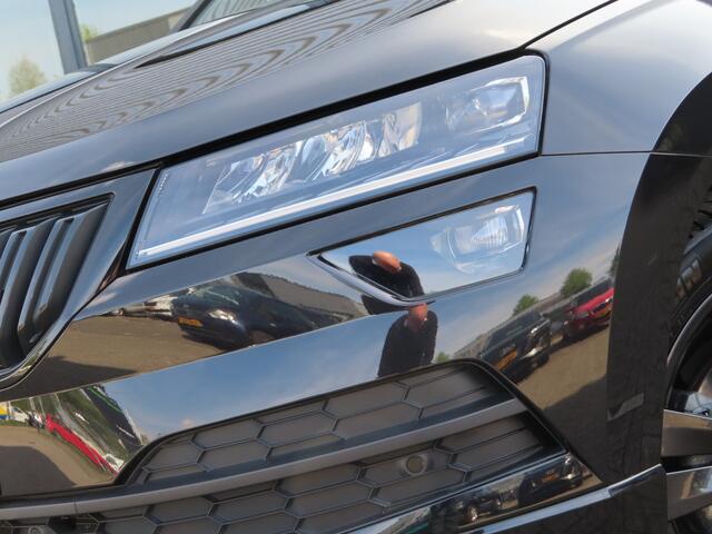 Skoda Karoq 1.5 TSI ACT Sportline Business DSG | verwarmde voorstoelen + achterbank | navigatie |