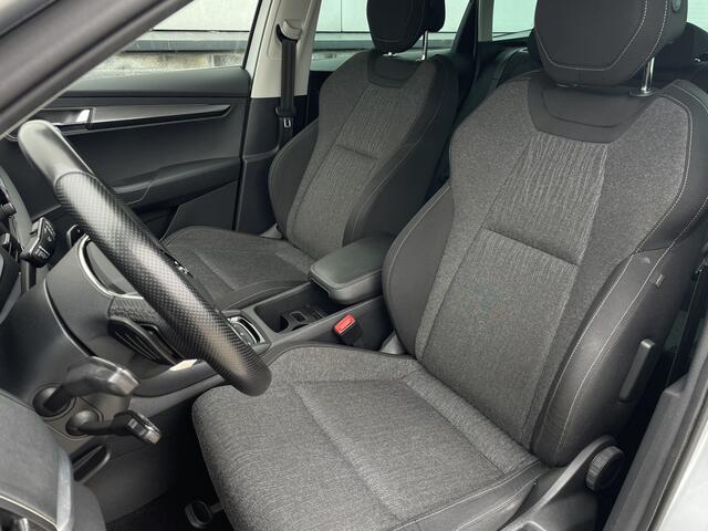 Skoda Karoq 1.5 TSI ACT Style | LED | Elek. Trekhaak | Navi | Virtual Cockpit | Carplay | Camera