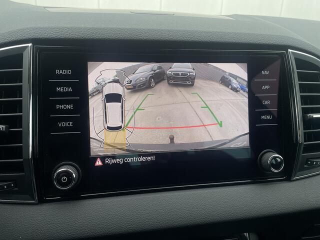 Skoda Karoq 1.5 TSI ACT Style | LED | Elek. Trekhaak | Navi | Virtual Cockpit | Carplay | Camera