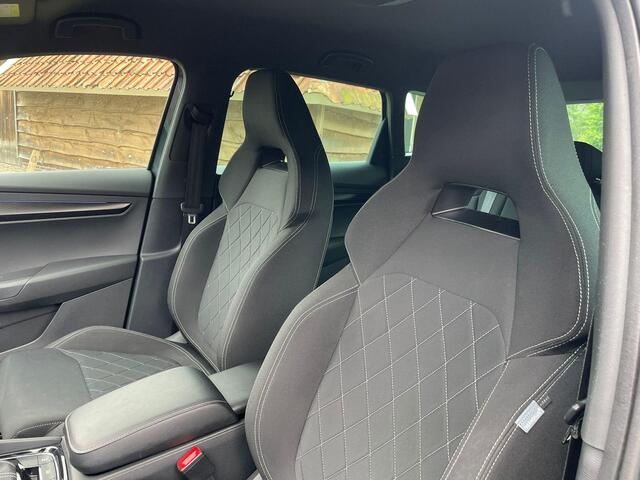 Skoda Karoq 1.5 TSI ACT Sportline Business