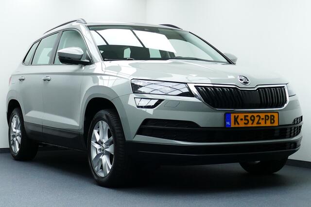 Skoda Karoq 1.5 150pk TSI ACT Style. Carplay/Android Navi, Stoelverw, 17"LMV, Haak 1500kg