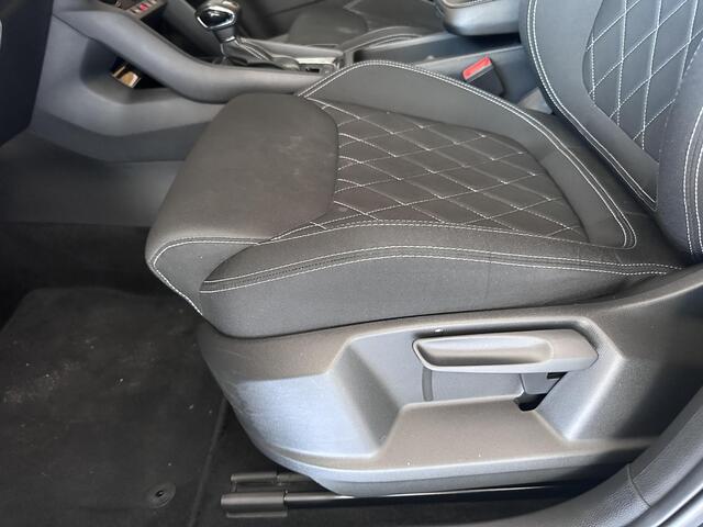 Skoda Karoq 1.5 TSI ACT Sportline Stoelverwarming | Camera