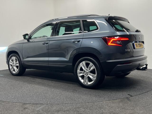 Skoda Karoq 1.5 TSI ACT Style Business | PANORAMADAK | TREKHAAK | KEYLESS | NAVIGATIE | STOEL-/STUURVERWARMING |