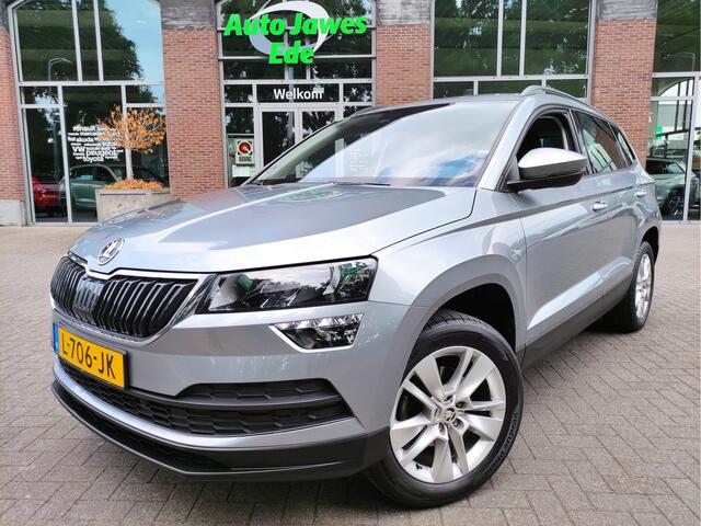 Skoda Karoq 1.0 TSI Business Edition 17Inch LMV - Parkeersensoren V+A - Getinte ruiten - NL auto