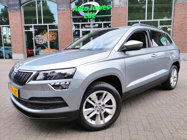 Skoda Karoq 1.0 TSI Business Edition 17Inch LMV - Parkeersensoren V+A - Getinte ruiten - NL auto
