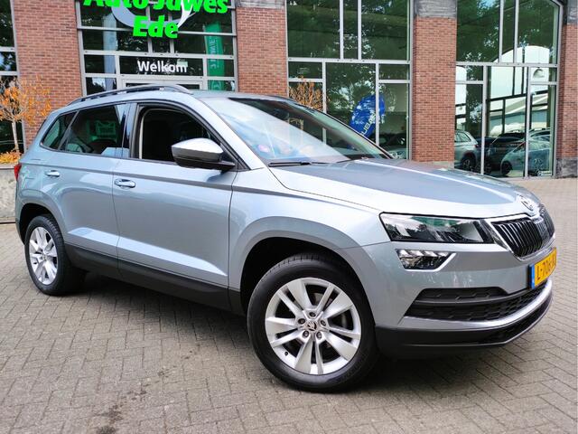 Skoda Karoq 1.0 TSI Business Edition 17Inch LMV - Parkeersensoren V+A - Getinte ruiten - NL auto