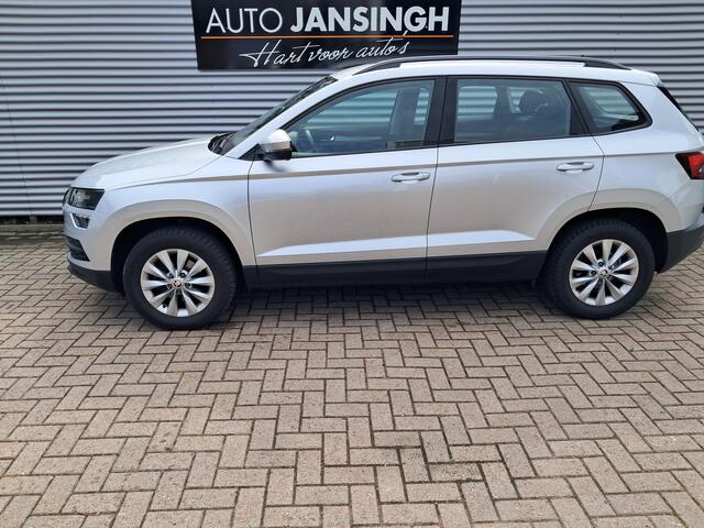 Skoda Karoq 1.0 TSI Ambition | Airco | Cruise control | Navigatie | Trekhaak | LM Velgen | PDC achter | RIJKLAARPRIJS INCL 12 MAANDEN GARANTIE EN BEURT