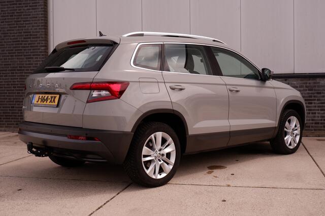Skoda Karoq 1.5 TSI ACT Business Edition | Pano | LED | Carplay | Virtual | Camera | Navi