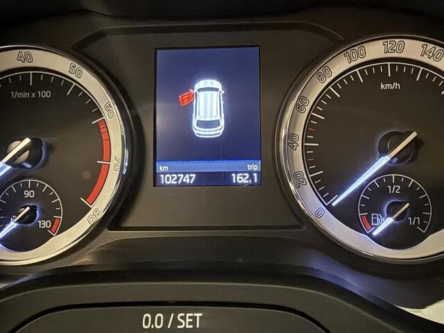 Skoda Karoq 1.5 TSI ACT St. Business ( Parkeercamera / Navi / Canton audio )