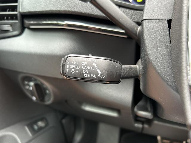Skoda Karoq 1.5 TSI ACT Sportline VIRTUAL COCKPIT ADAPT CRUISE CAMERA CANTON AUDIO LED NAVI ECC