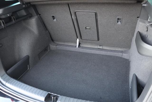 Skoda Karoq 1.5 TSI Sportline Business 150pk DSG7